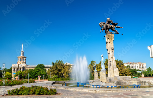 Fotografia Manas equestrian monument in Bishkek, Kyrgyz Republic