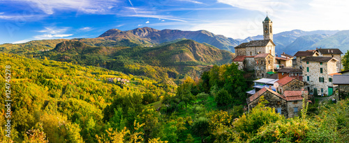 Pictorial small village in mountains - Castelcanafurone, Emilia-Romagna, Italy photo