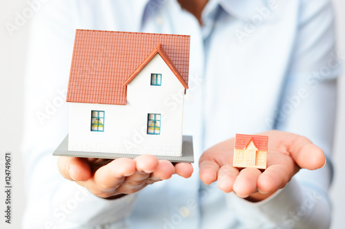 Buying a small or a big house considering the prices difference