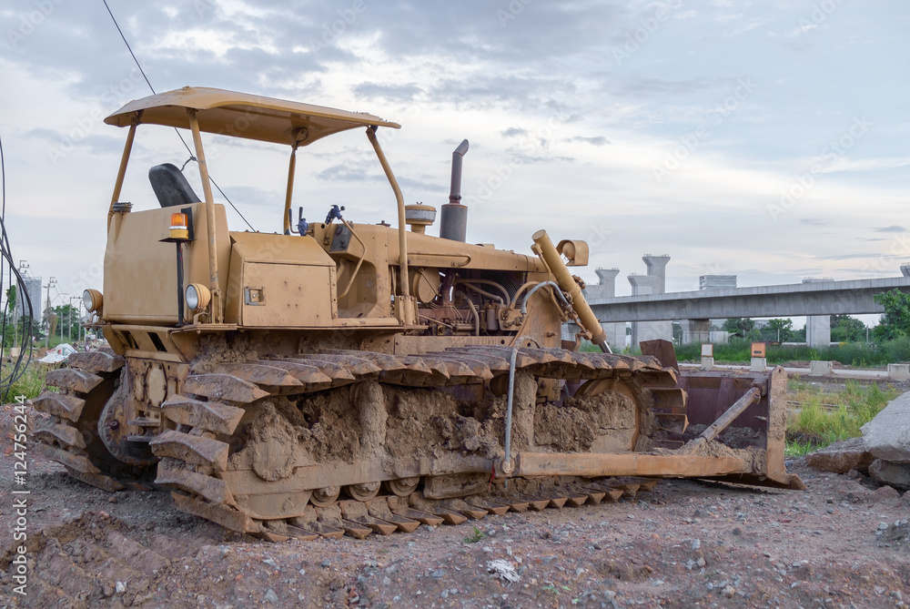 Excavator machine / View of excavator machine parked in construction site. 