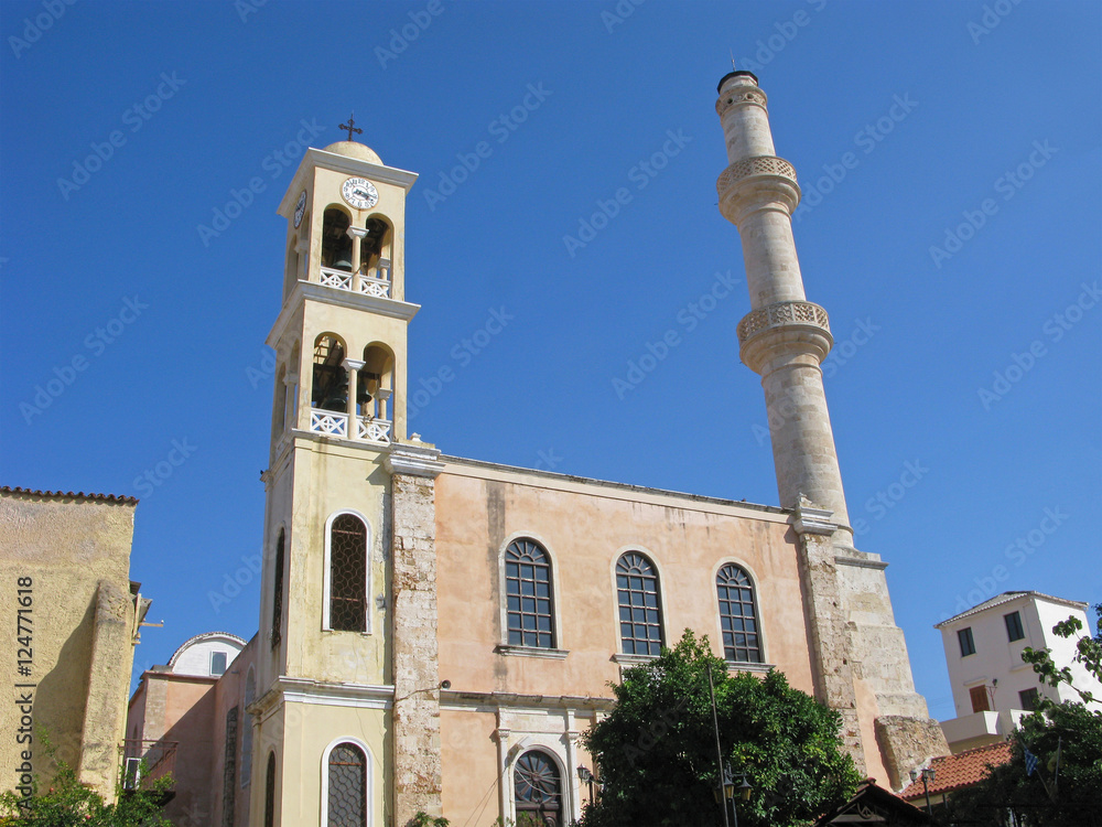 Orthodox church of Agios Nikolaos in Chania on Crete was built up in 1320 during the Venetian period. After predominance of Turks  the temple was turned into mosque and was named Hiougkar Tzamisi.