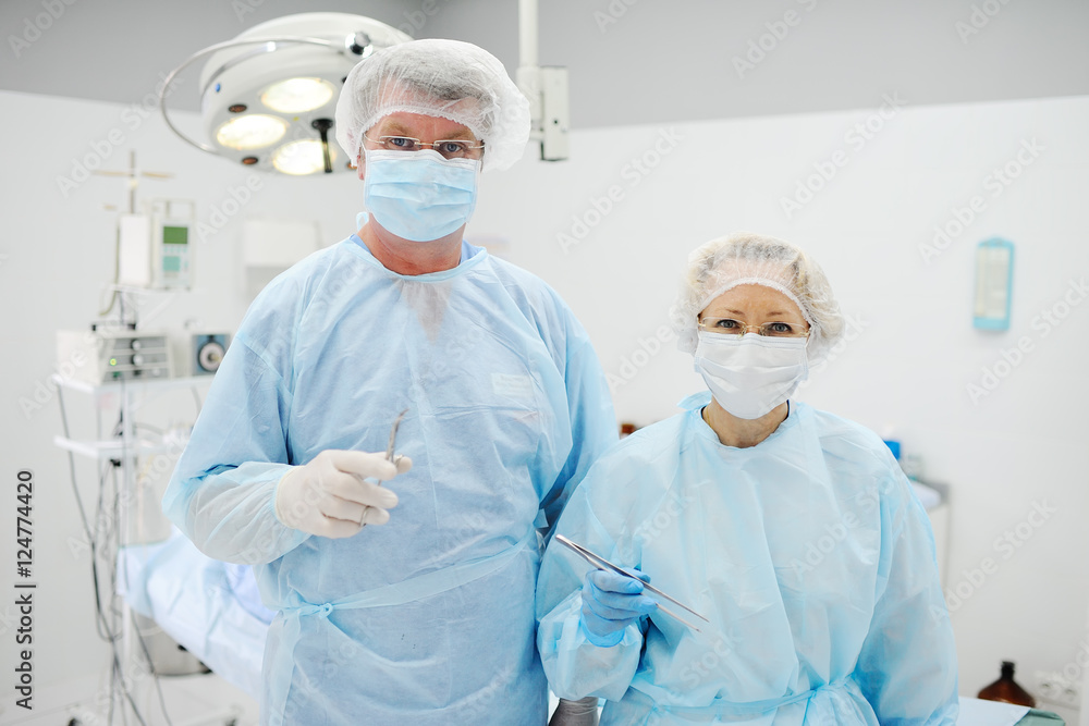 surgeons do surgery patient surgeons do surgery patient