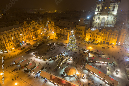 Old town square in Prague at Christmass time. © Lukas Gojda
