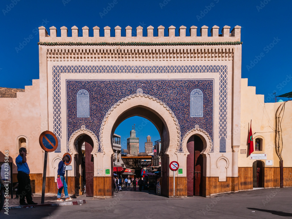 Fototapeta premium Blaues Tor (Bab Bou Jeloud) in Fès; Marokko