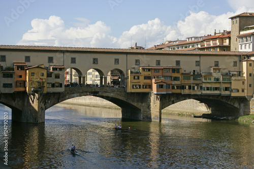 ponte-vecchio row-boat