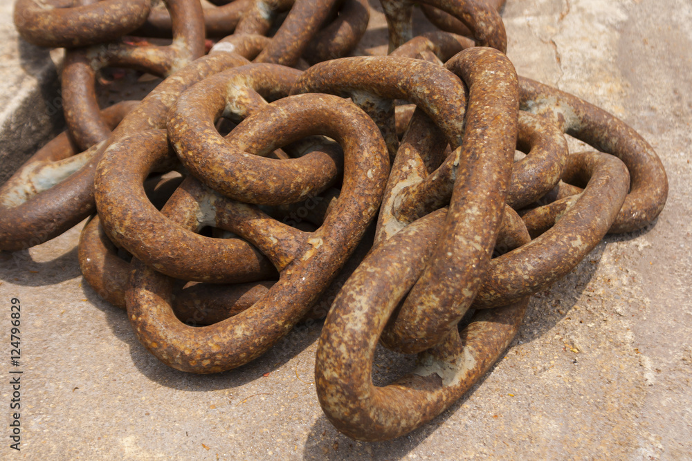 Fototapeta premium Iron chain big old