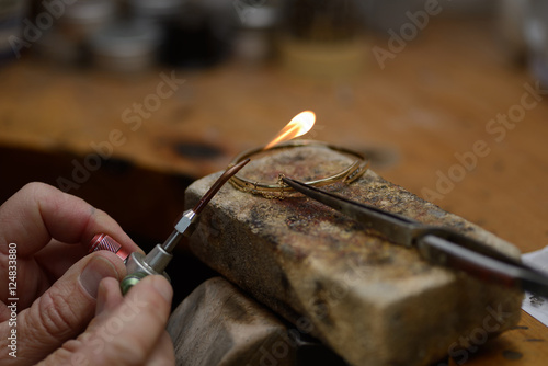 Tablou pe pânză soldering the bracelet