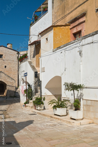 Fototapeta Naklejka Na Ścianę i Meble -  Alleyway. Sammichele di Bari. Puglia. Italy. 