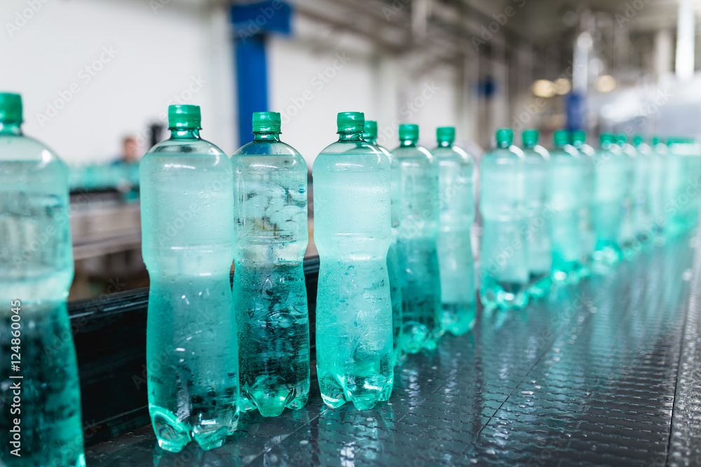 Water factory - Water bottling line for processing and bottling pure mineral carbonated water into bottles. Water factory - Water bottling line for processing and bottling pure mineral carbonated water into bottles.