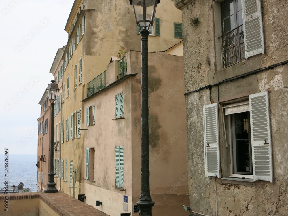 Korsika Bastia Hausfassaden und Gassen 19
