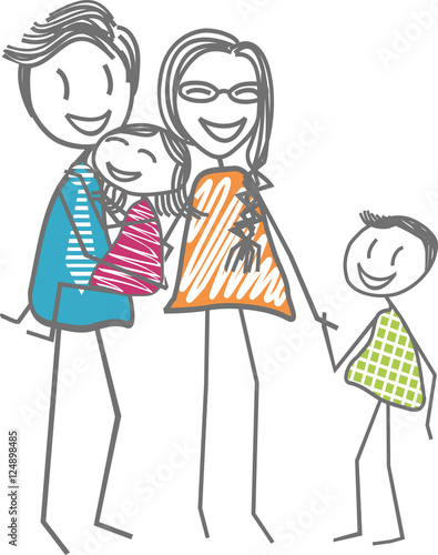 Une famille heureuse avec les parents et les enfants unis et souriants