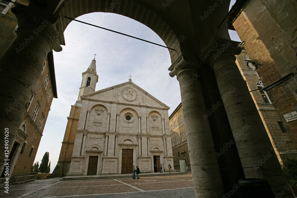 church thru cloisters