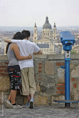 couples overlooking cityscape