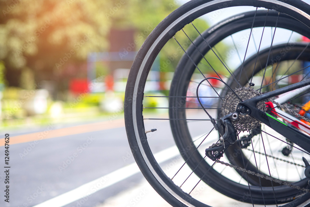 Bike chain spinning back tire , rear wheel (spinning) Bike chain spinning back tire , rear wheel (spinning)