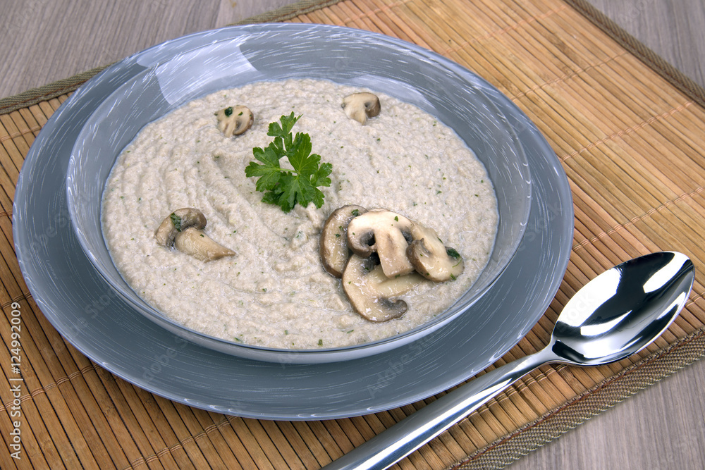 crema di funghi crema di funghi