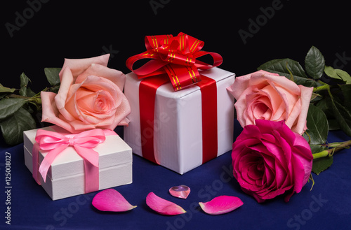 Roses and Gifts with Roses, Heart and Petals