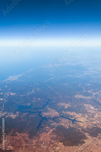 Widok z samolotu wzdłuż linii brzegowej Turcji - Bliski Wschód