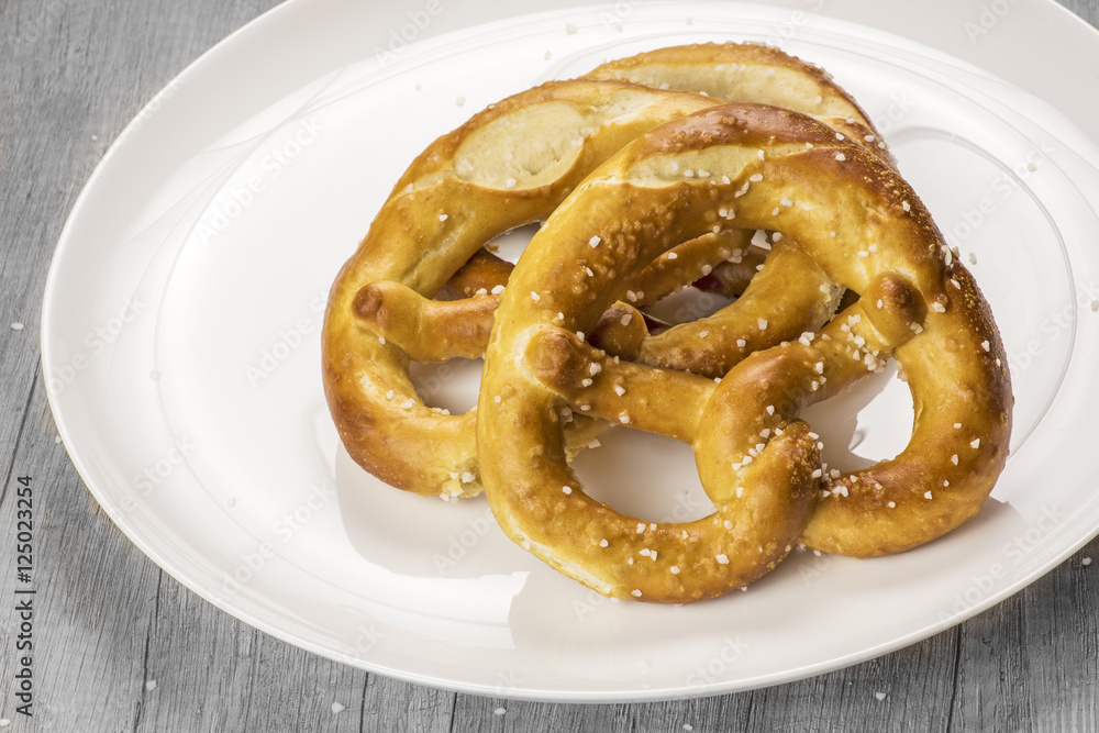 bretzels d'Alsace fraîches bretzels d'Alsace fraîches