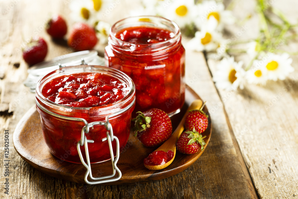 Homemade strawberry marmalade with cinnamon Homemade strawberry marmalade with cinnamon