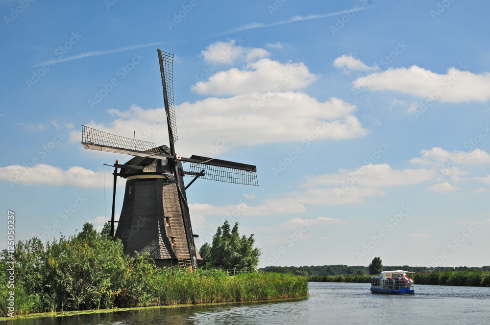 Naklejka premium Olanda, Canali e Mulini a vento a Kinderdijk