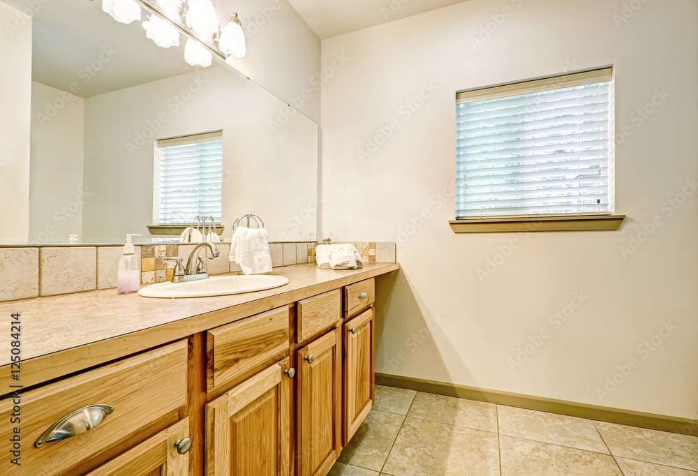 Fototapeta premium Bathroom vanity made of natural wood