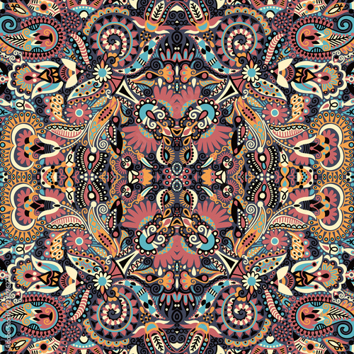 Ethnic seamless background, floral pattern in Ukrainian traditio