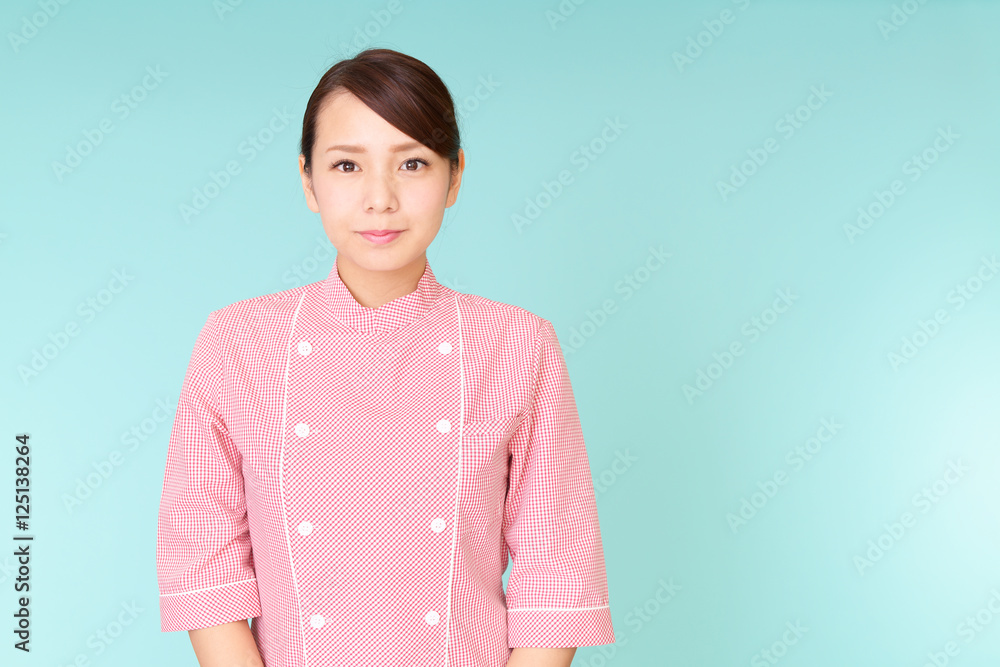 笑顔のウェイトレス