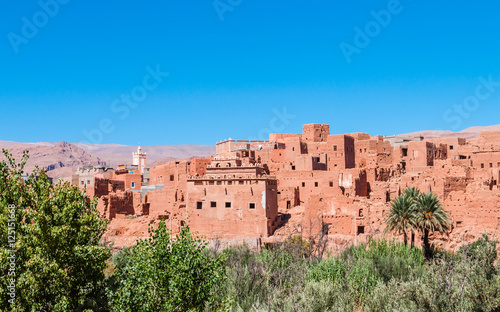 Oasenstadt Tinghir (Tinerhir) im Süden Marokkos © majonit