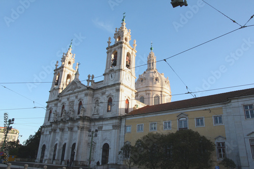 Lisbonne, clochers et coupole de la cathédrale d'Estrella