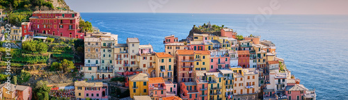 Photography Famous town of Manarola in Cinque Terre / Colorful houses of Liguria
