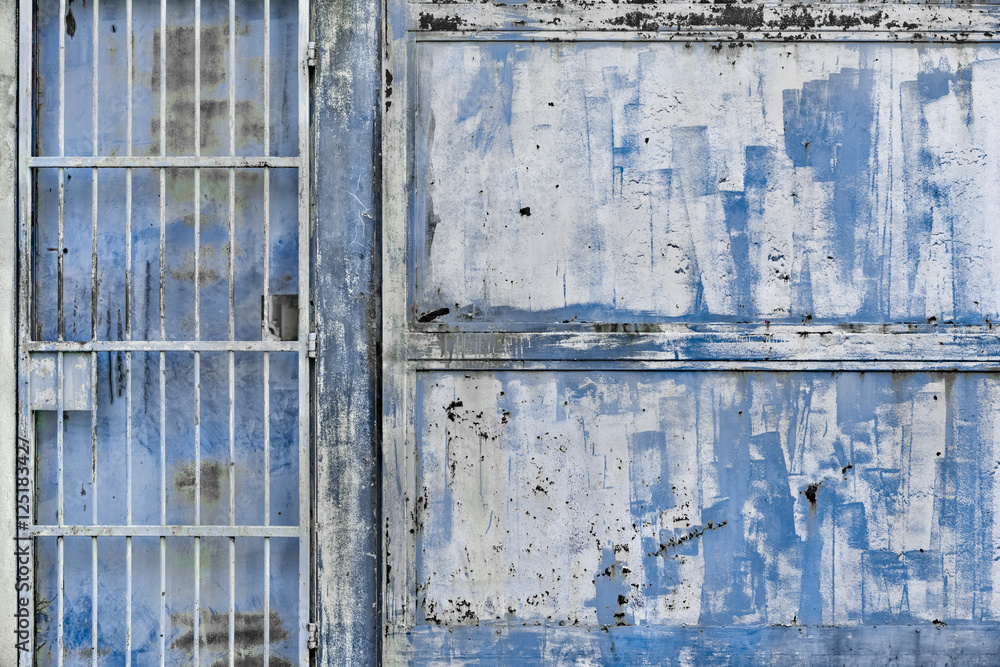 Naklejka premium Grungy gate entrance, Penang, Malaysia