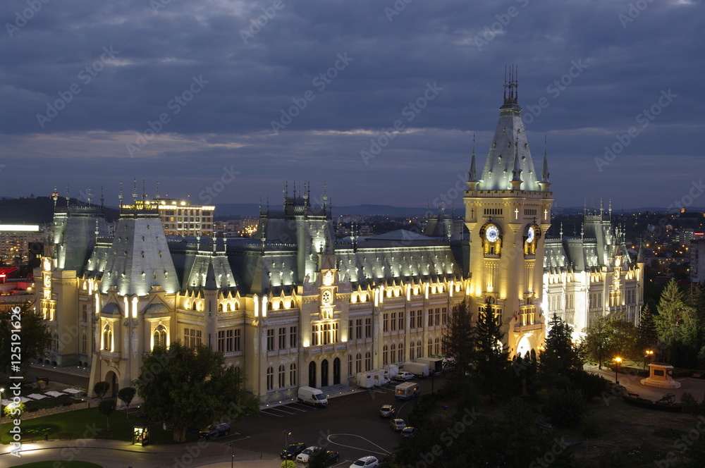 Fototapeta premium Iasi - the Culture palace