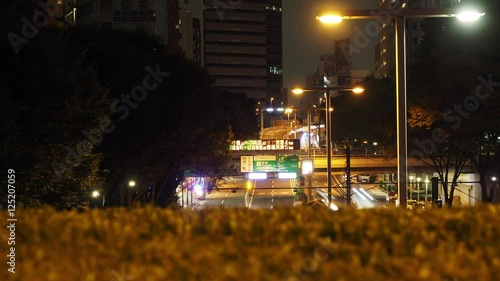 高速道路入り口の夜景