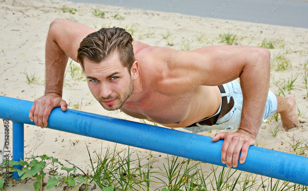 Fototapeta premium Strong man