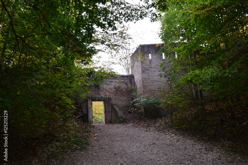 Fototapeta Naklejka Na Ścianę i Meble -  Ausgang Hofgarten Eingang zur Burg Trausnitz