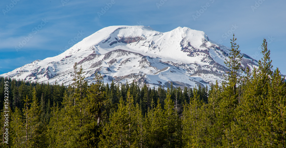 South Sister mountain in the central Oregon Cascade Mountains