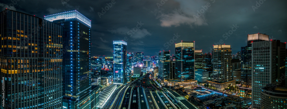 東京駅上空の夜景　パノラマ