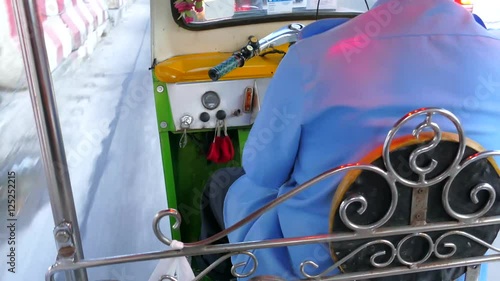 tuk-tuk 4