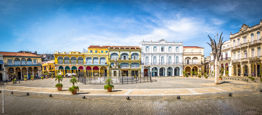 Plaza Vieja - Havana, Cuba