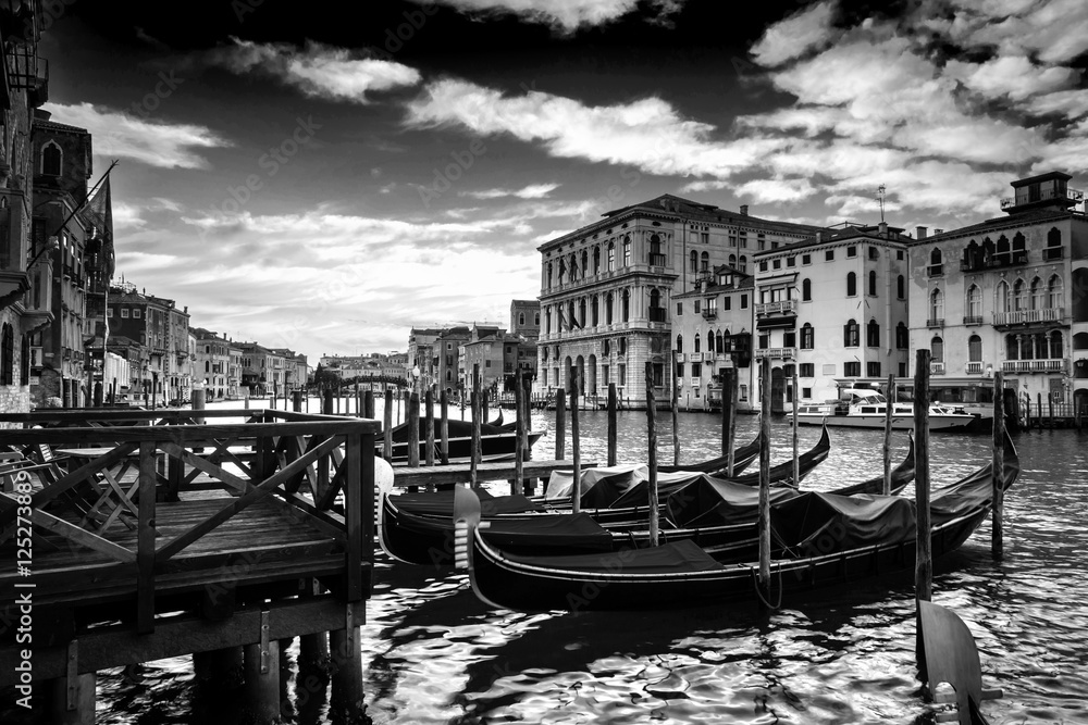 Obraz premium Gondole w Wenecji