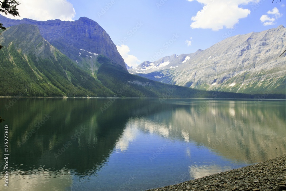 Fototapeta premium Lake in Kananaskis Country - Alberta - Canada