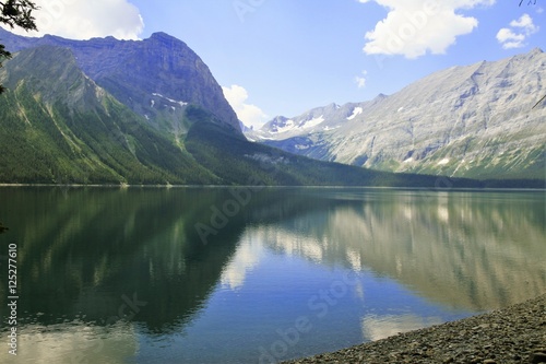 Lake in Kananaskis Country - Alberta - Canada © chromoprisme