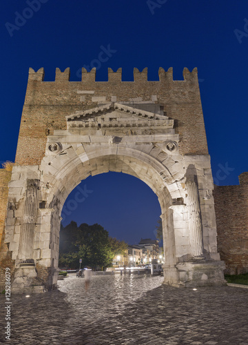 Arch of Augustus at night in Rimini, Italy © Panama