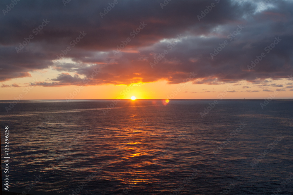 Sonnenuntergang über dem Ozean / sunset over the ocean