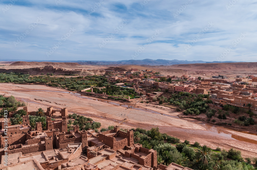 Obraz premium Blick von der Kasbah in Ait-Ben-Haddou; Marokko