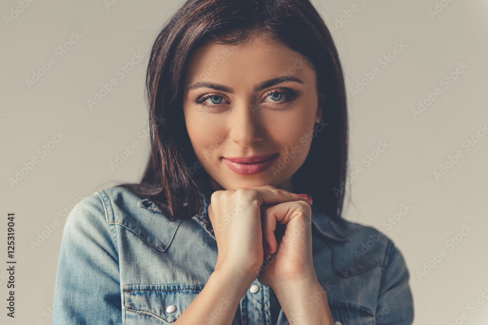 Beautiful young woman Beautiful young woman