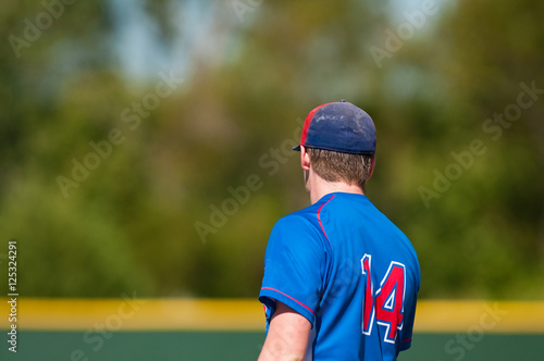 First baseman playing in game. © tammykayphoto