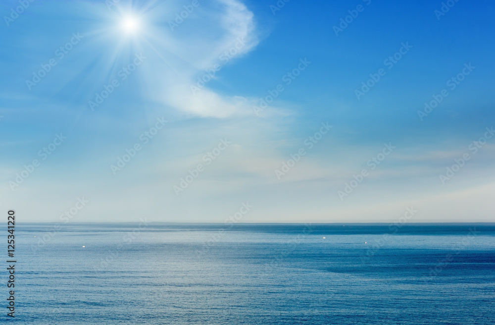 Fototapeta premium Morning ocean view from shore (Bay of Biscay).