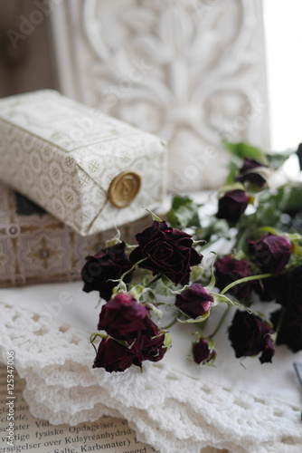 ドライレッドローズ　フラワーアレンジメント