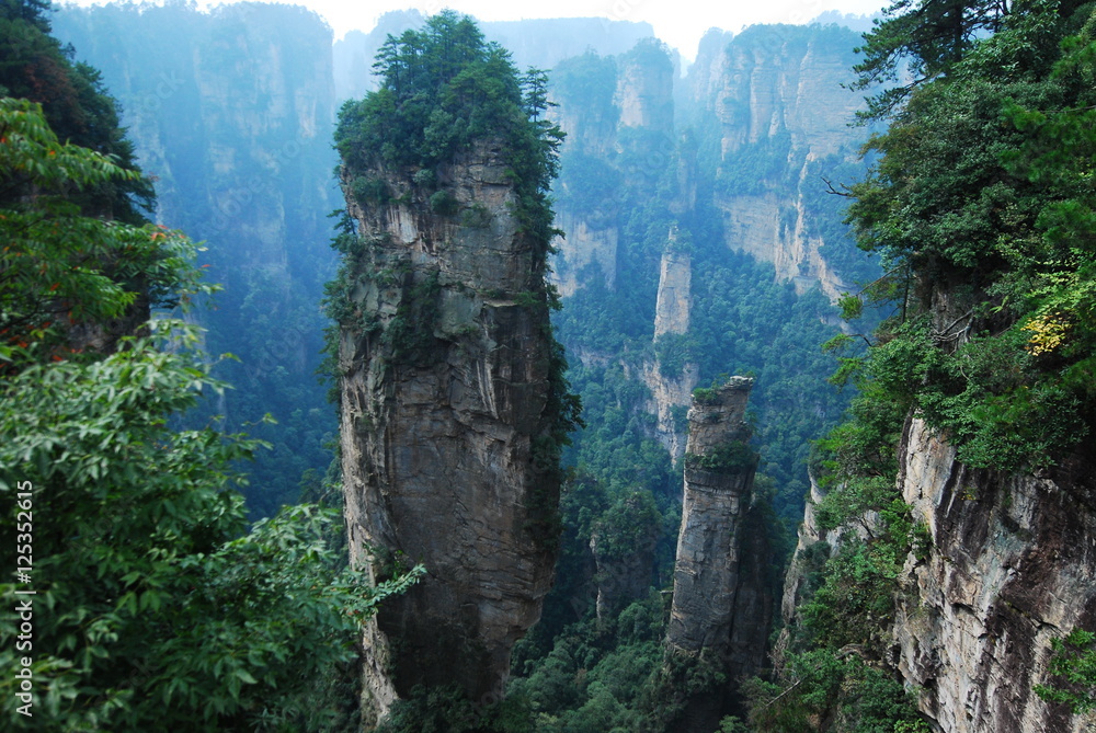 Fototapeta premium Zhangjiajie. Huangshi Stockaded Village Scenic Spot. Located in Wulingyuan Scenic and Historic Interest Area which was designated a UNESCO World Heritage Site as well as an scenic area in china.